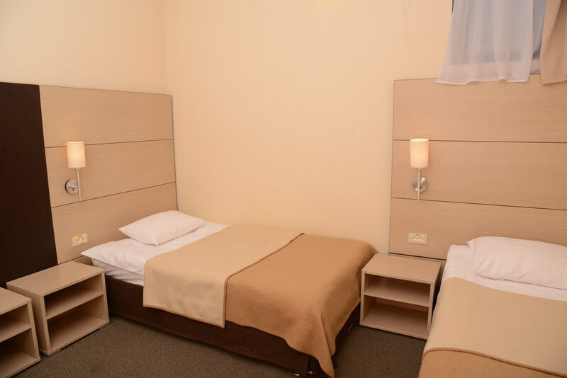 Номер Апартаменты в цоколе в отеле «Альпен Клаб» Шерегеш